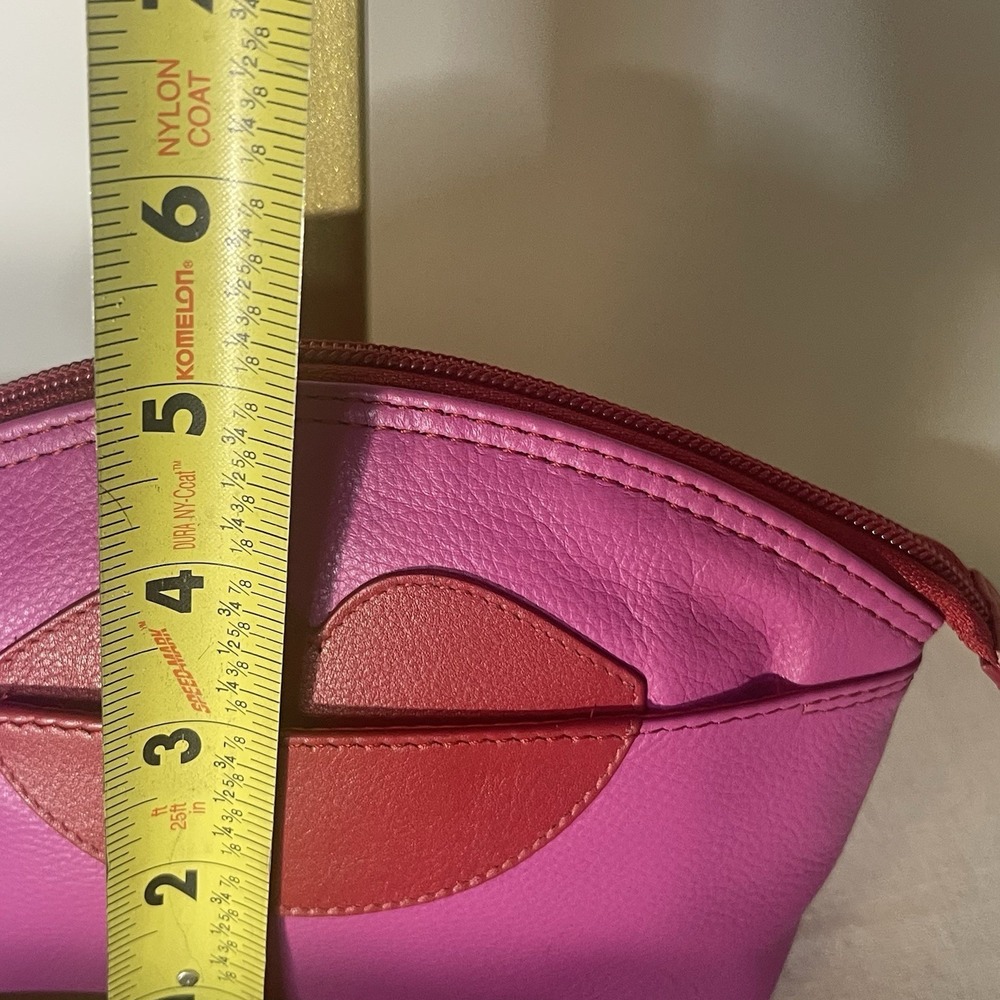 ILI New York NWT Women's Fuchsia Leather Cosmetic Pouch Red Lips‎ Makeup Bag - Picture 11 of 11